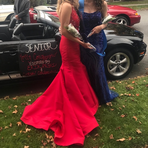 Sherri Hill prom dress - Picture 2 of 4